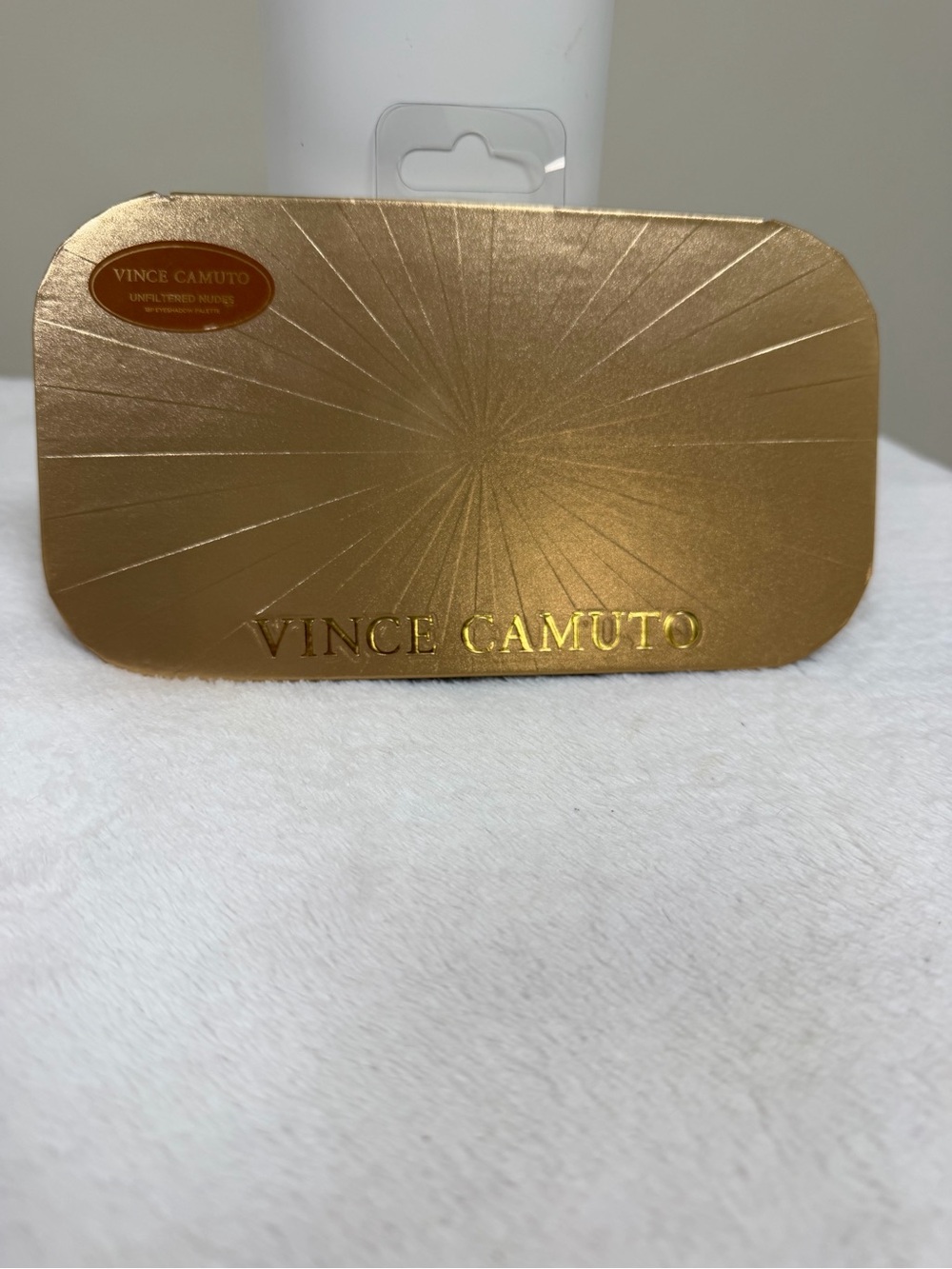 Vince Camuto 18 Piece Eyeshadow Palette